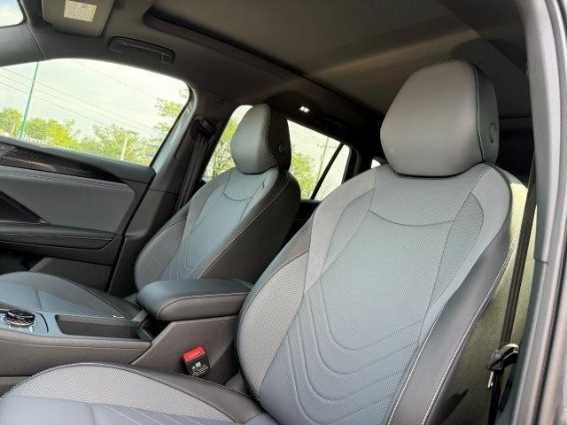 new 2025 Volkswagen Tiguan car, priced at $36,121