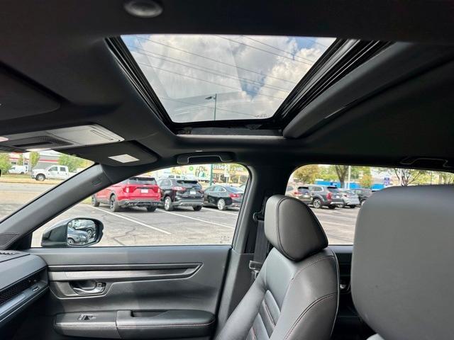 used 2025 Honda CR-V Hybrid car, priced at $36,294