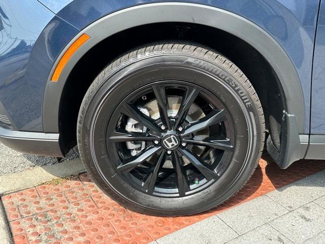 used 2025 Honda CR-V Hybrid car, priced at $36,294