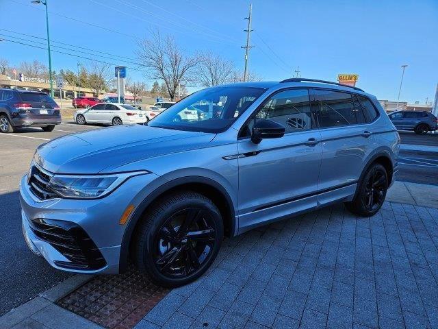 new 2024 Volkswagen Tiguan car, priced at $35,175