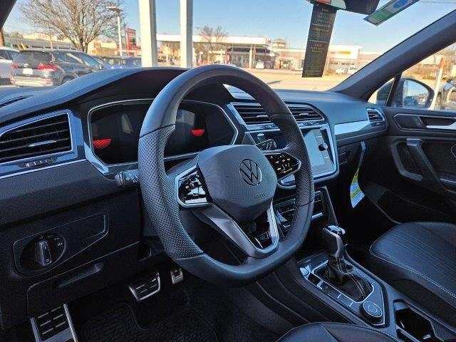 new 2024 Volkswagen Tiguan car, priced at $35,175