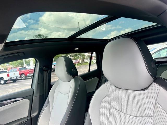 new 2025 Volkswagen Tiguan car, priced at $36,121