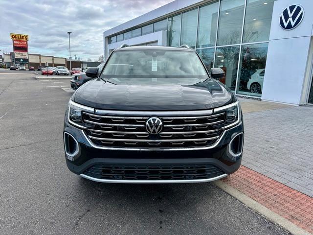 new 2025 Volkswagen Atlas car, priced at $46,088