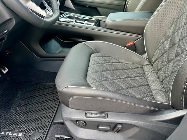 new 2026 Volkswagen Atlas car