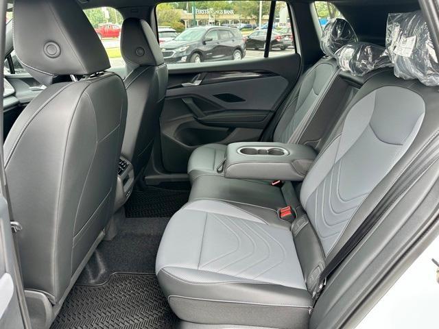 new 2025 Volkswagen Tiguan car, priced at $37,883