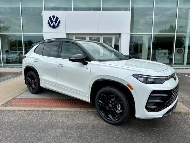 new 2025 Volkswagen Tiguan car, priced at $37,883
