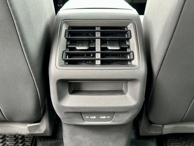 new 2025 Volkswagen Tiguan car, priced at $37,883