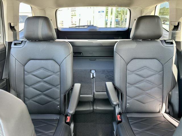 new 2025 Volkswagen Atlas car, priced at $47,487