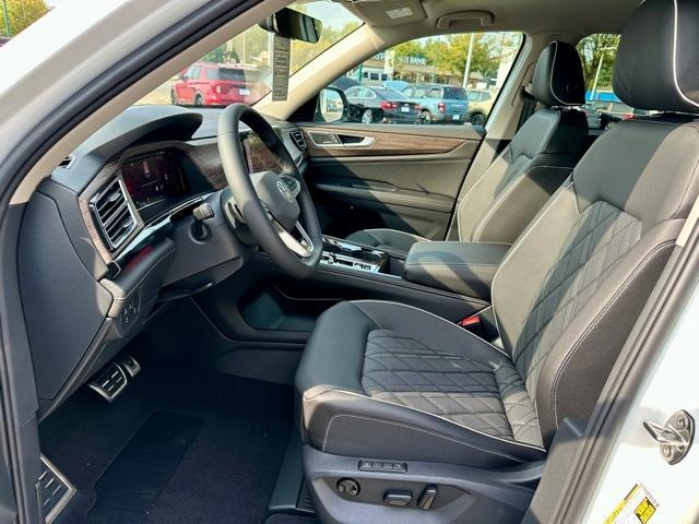 new 2026 Volkswagen Atlas car, priced at $53,803