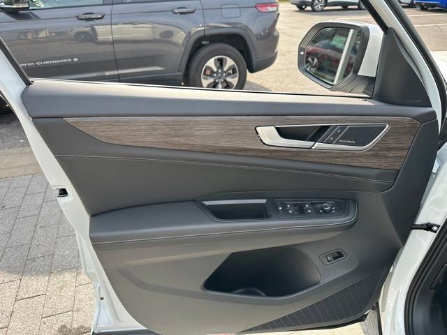 new 2026 Volkswagen Atlas car, priced at $53,803