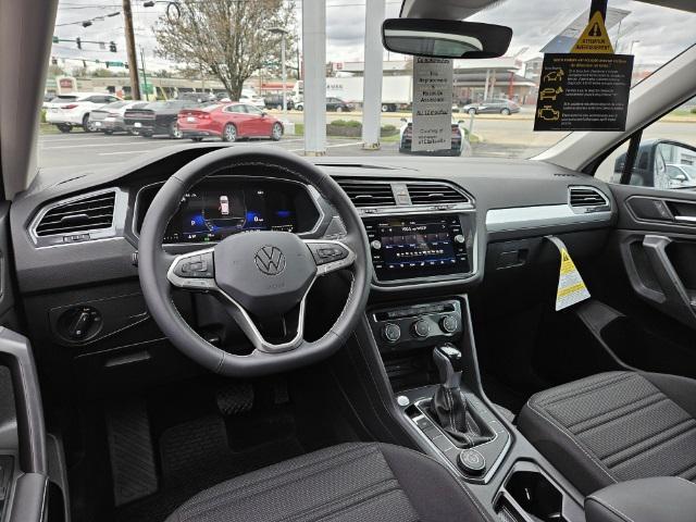 new 2024 Volkswagen Tiguan car, priced at $29,436