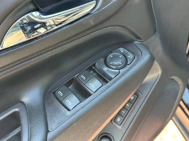 used 2020 Chevrolet Equinox car, priced at $13,000