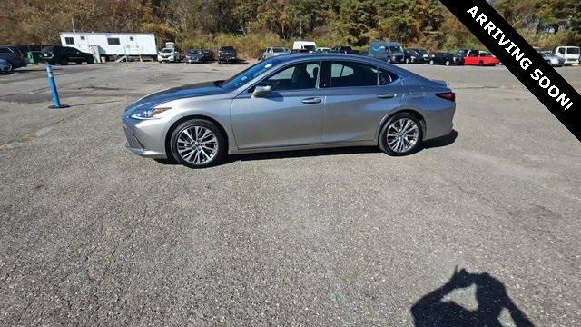 used 2019 Lexus ES 350 car, priced at $32,047