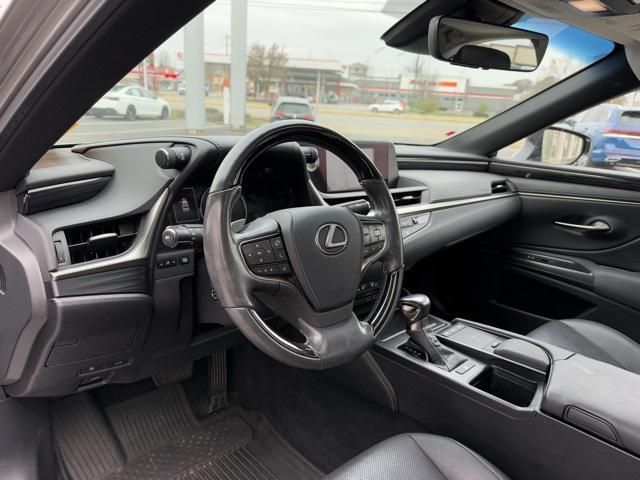 used 2019 Lexus ES 350 car, priced at $30,106