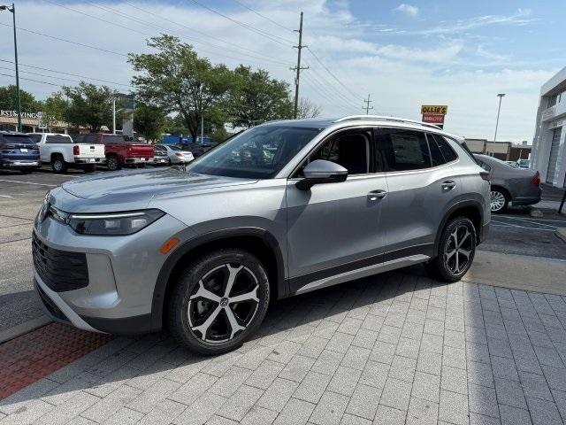 new 2025 Volkswagen Tiguan car, priced at $31,461