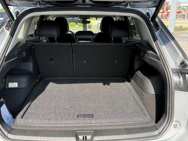 new 2025 Volkswagen Tiguan car, priced at $31,461
