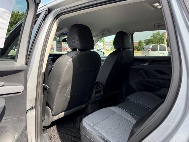 new 2025 Volkswagen Tiguan car, priced at $31,461