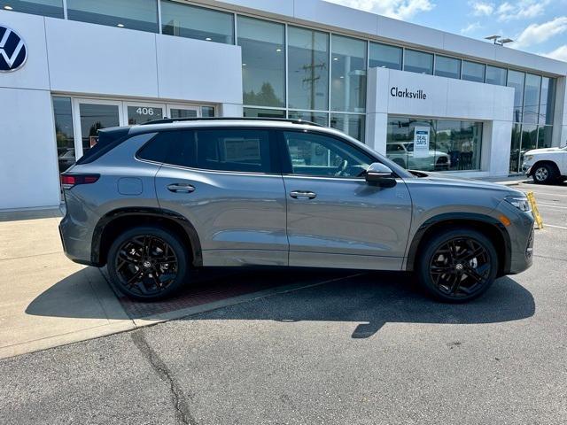 new 2025 Volkswagen Tiguan car, priced at $37,474