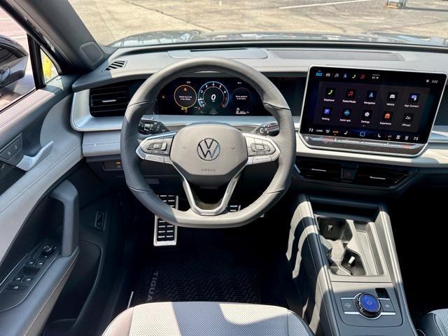 new 2025 Volkswagen Tiguan car, priced at $37,474