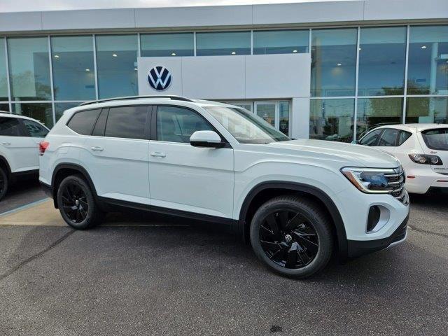 new 2024 Volkswagen Atlas car, priced at $42,287