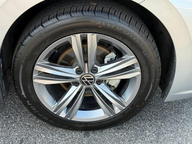 used 2023 Volkswagen Jetta car, priced at $20,301