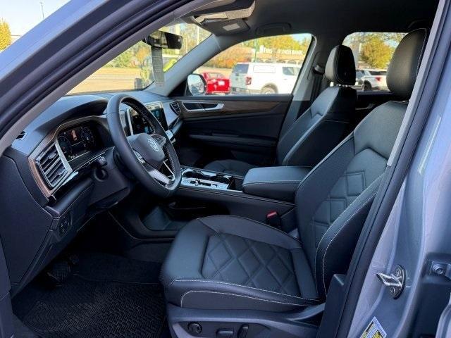 new 2026 Volkswagen Atlas car, priced at $44,884