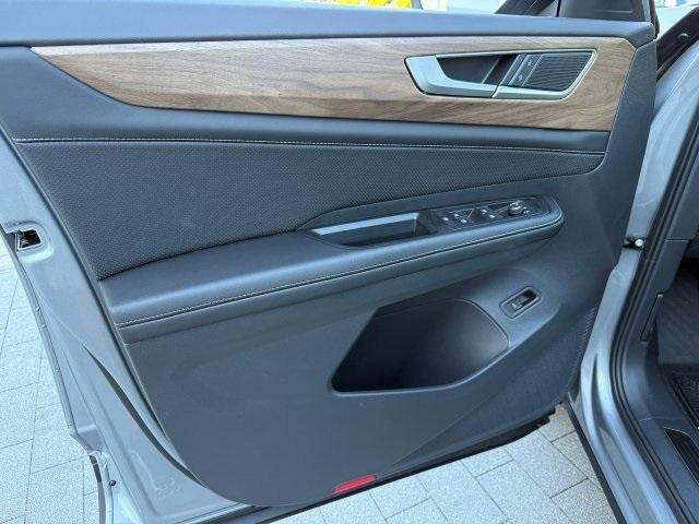 new 2026 Volkswagen Atlas car, priced at $44,884