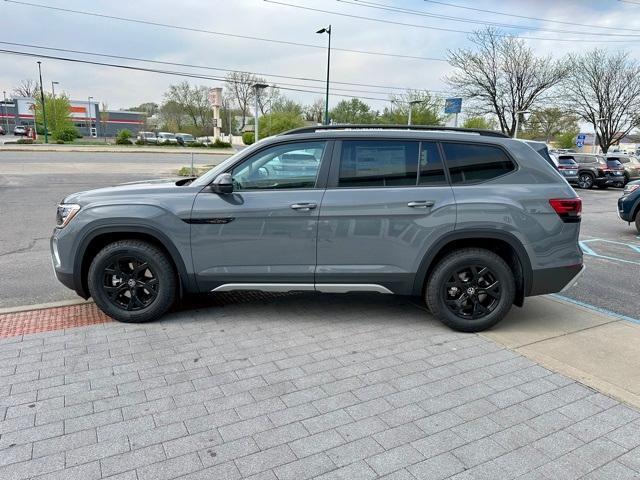 new 2025 Volkswagen Atlas car, priced at $42,729