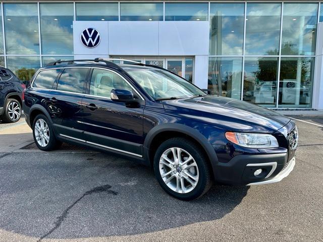 used 2016 Volvo XC70 car, priced at $16,963