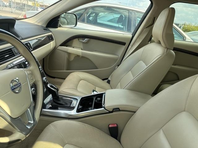 used 2016 Volvo XC70 car, priced at $17,441