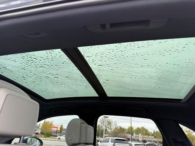 used 2019 Porsche Cayenne car, priced at $35,940