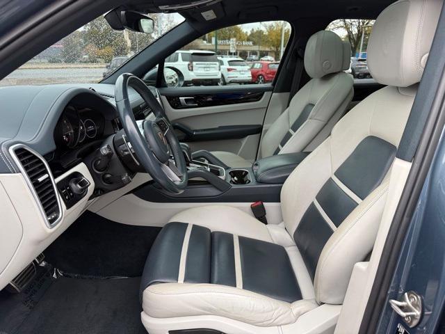 used 2019 Porsche Cayenne car, priced at $35,940