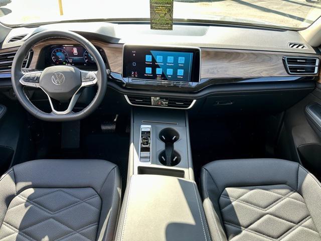 new 2025 Volkswagen Atlas car, priced at $42,457
