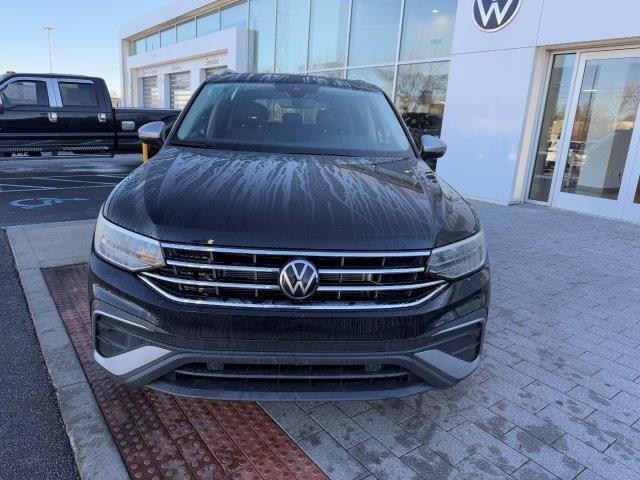 new 2024 Volkswagen Tiguan car, priced at $32,813