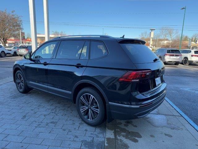 new 2024 Volkswagen Tiguan car, priced at $32,813