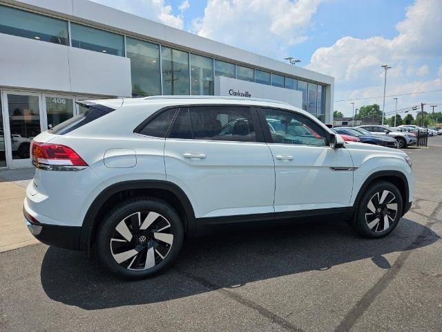 new 2024 Volkswagen Atlas Cross Sport car, priced at $41,283