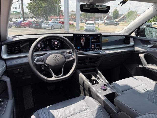 new 2025 Volkswagen Tiguan car, priced at $31,571