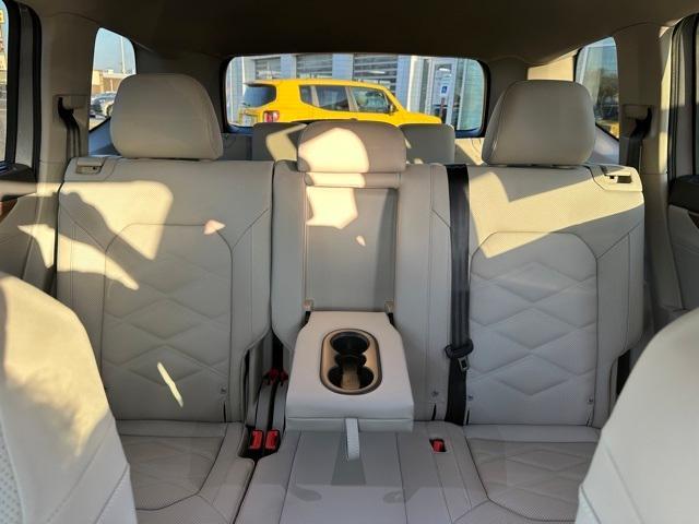 new 2026 Volkswagen Atlas car, priced at $44,777