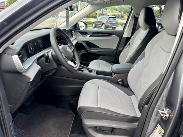 new 2025 Volkswagen Tiguan car, priced at $32,961