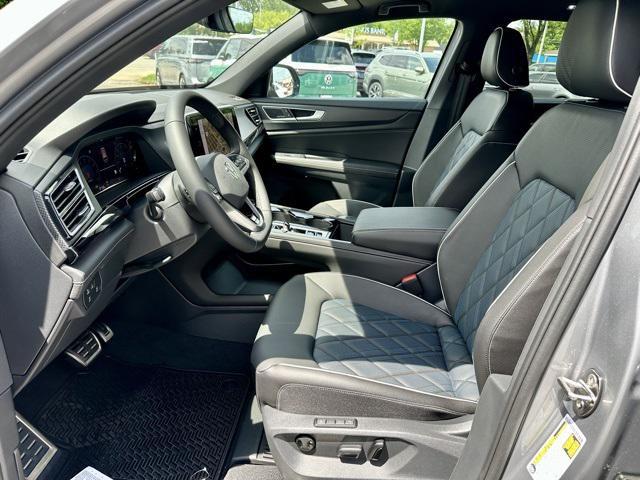 new 2025 Volkswagen Atlas Cross Sport car, priced at $55,356