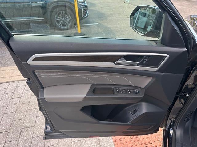 used 2023 Volkswagen Atlas car, priced at $29,933