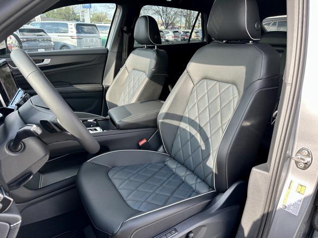 new 2025 Volkswagen Atlas Cross Sport car, priced at $5,337