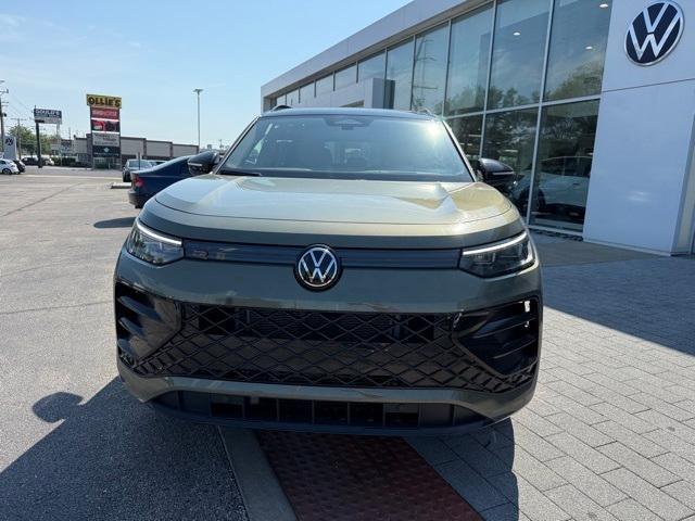 new 2025 Volkswagen Tiguan car, priced at $36,971