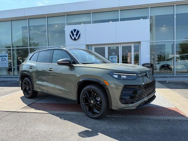 new 2025 Volkswagen Tiguan car, priced at $36,971