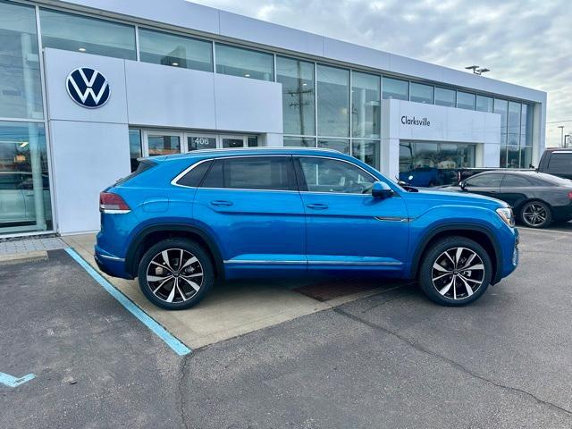 new 2025 Volkswagen Atlas Cross Sport car, priced at $47,874