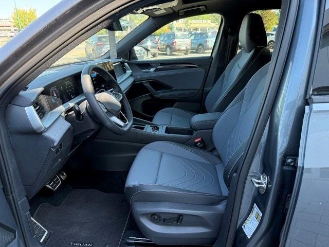 new 2025 Volkswagen Tiguan car, priced at $35,222