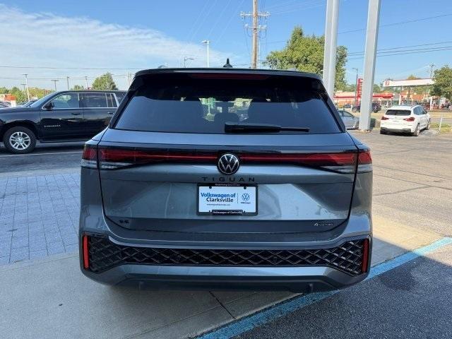 new 2025 Volkswagen Tiguan car, priced at $35,222