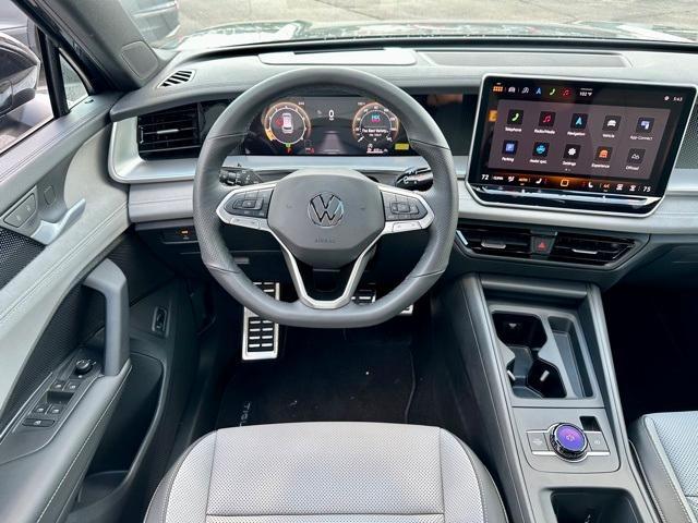 new 2025 Volkswagen Tiguan car, priced at $36,231