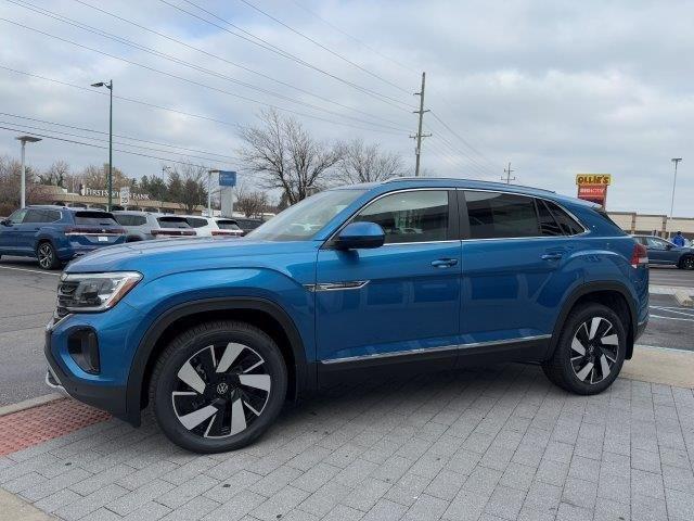 new 2024 Volkswagen Atlas Cross Sport car, priced at $46,323