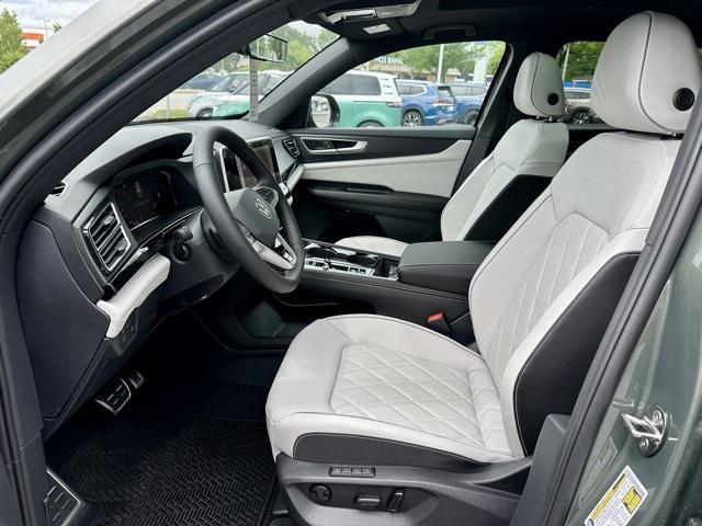 new 2025 Volkswagen Atlas Cross Sport car, priced at $53,192